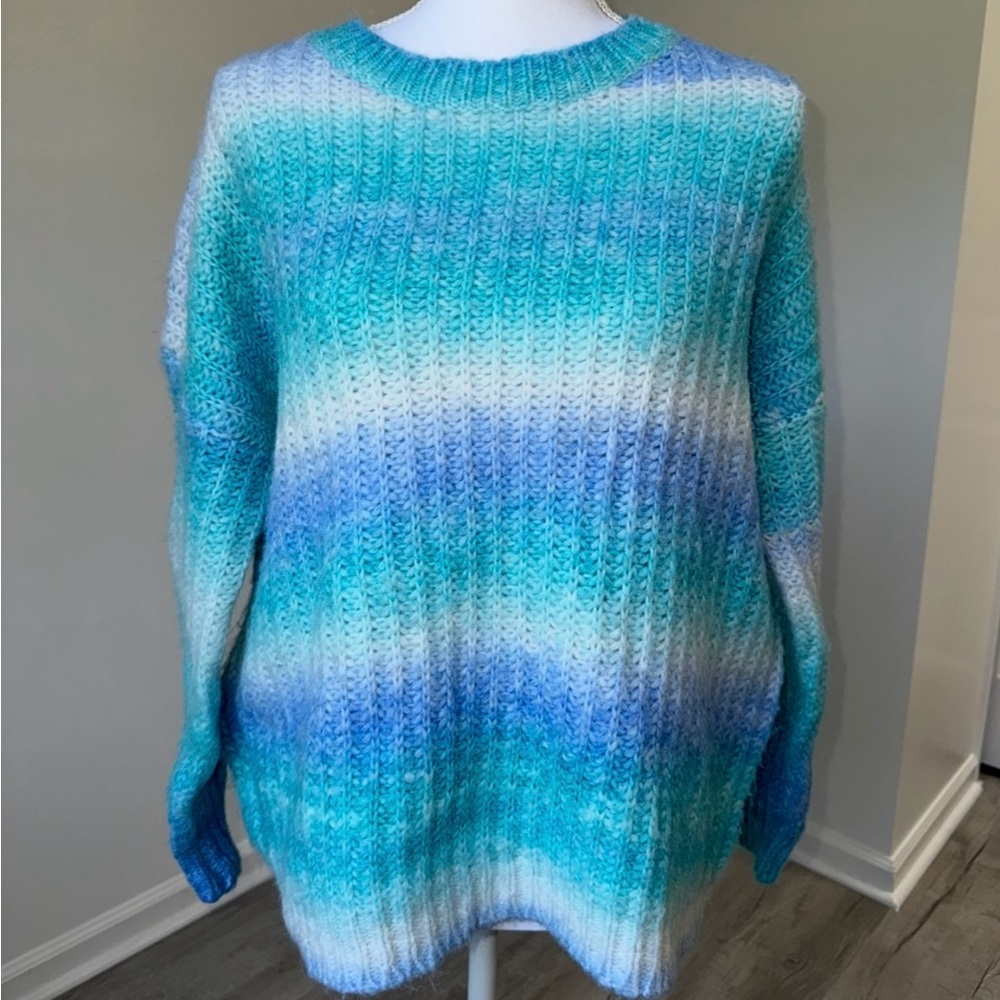 Princess Polly XS/S Blue Ombre Knit Sweater Fuzzy Oversized Cozy Soft Slouchy‎